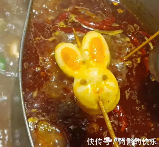 |搞笑图片:专业的医生,能够隔空听声