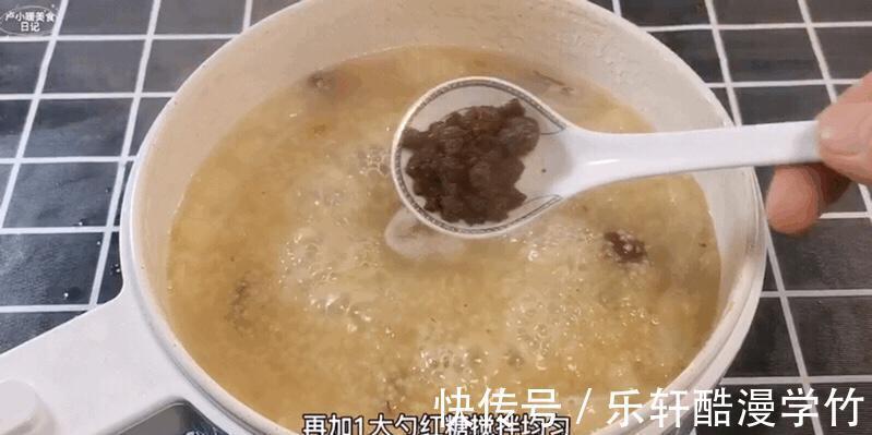 苹果|早餐做点小米粥，加点大枣和苹果，酸甜可口很好吃