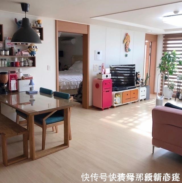 收纳|韩国夫妻的家,简单精致,奉行极简主义的她,把家收拾得一尘不染!