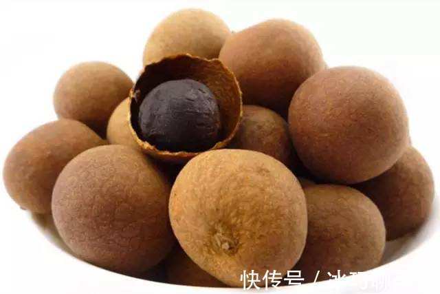 营养|人到中年不想老,坚持吃3种食物,补充营养、滋润肌肤!