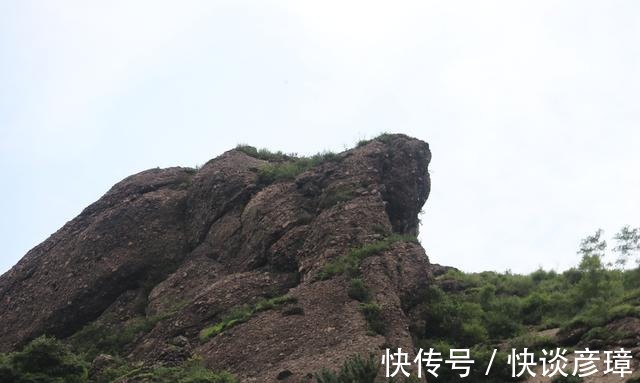 山组|看图：烟台海阳林寺山上的奇石多，有块“风动石”很出名