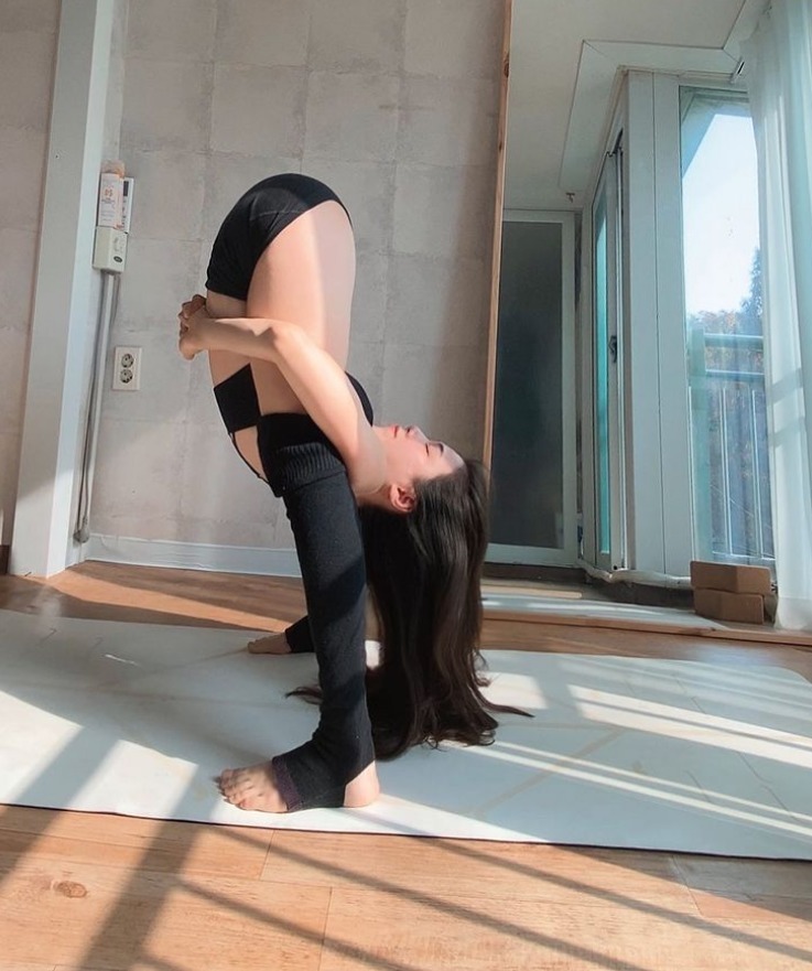 瑜伽|她是Ins上的瑜伽女神，黄金比例的身材惹人羡慕！