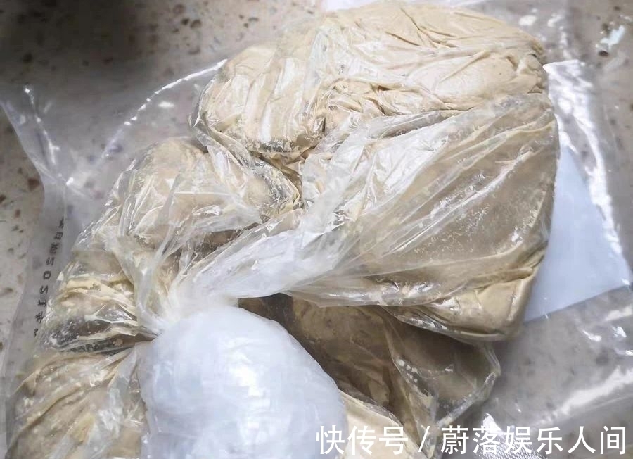 钓鲢鳙这样配饵效果好极了,记住2种佐料不能少,能锦上添花