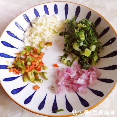 茄子|#夏日开胃餐#西红柿茄丁肉臊子