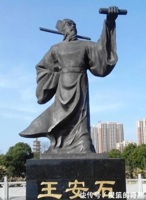 林语堂!王安石有一首梅花诗,看似平淡无奇,却意味无穷,最后1句从未被超越