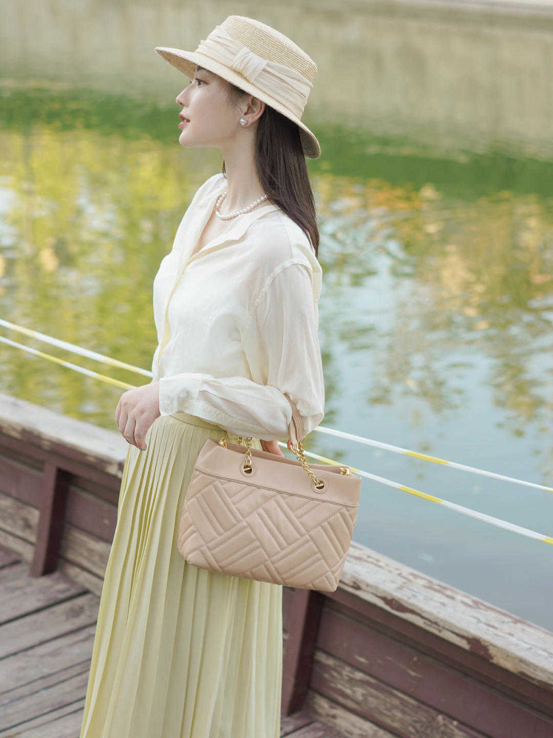 秋天|今年秋天怎么穿?T恤搭配半身裙清新温柔,百搭日常不挑人