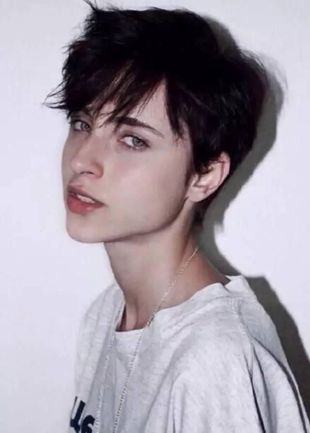 今年流行的15种发型，你留过哪一款？