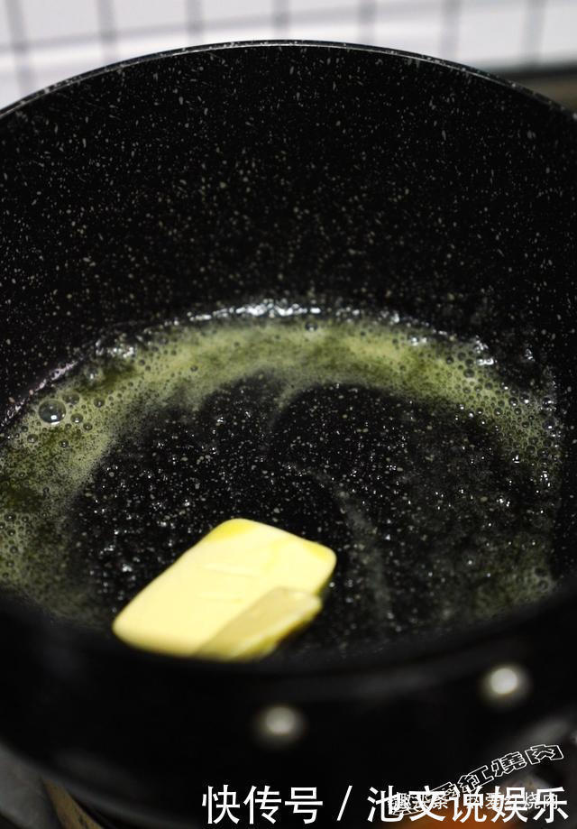 苹果的这个吃法太棒了,外酥里嫩又香甜,关键是做法简单不用和面