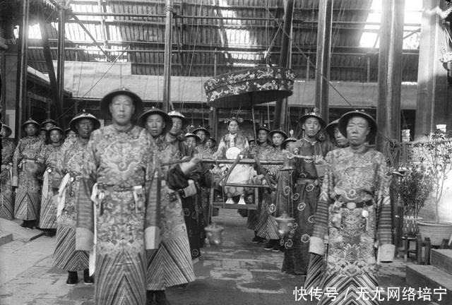 年前|187年前,慈禧诞生了,看她的照片,猜猜咸丰是怎么看上她的