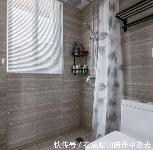 阳台上|如今卫生间、阳台都能铺“木板”了?听师傅一说,太聪明了