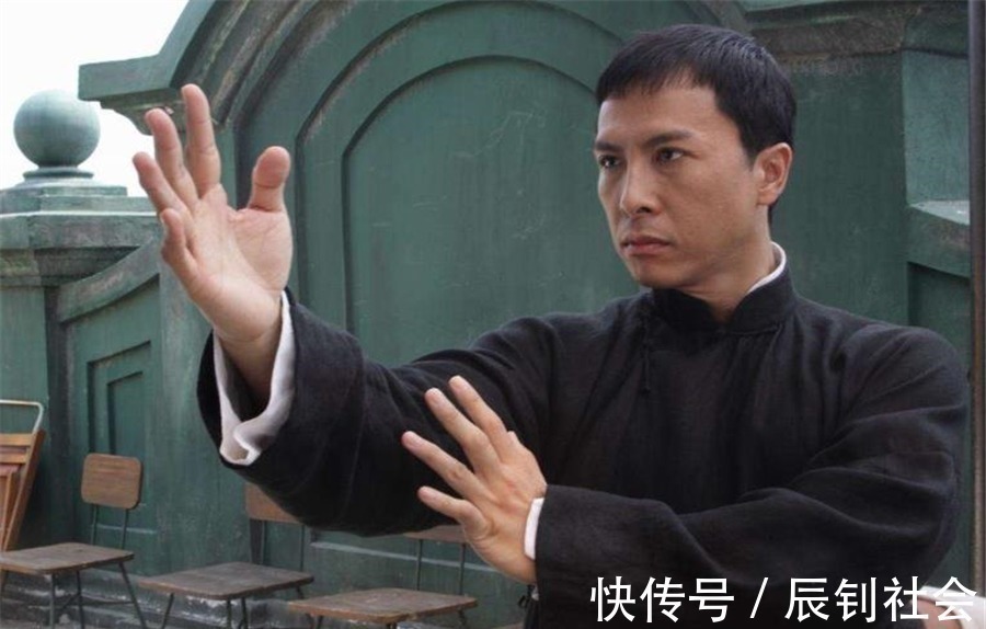 游戏!他身材瘦小却力大无穷,出手非死即伤,一生全无败绩,被日本当做游戏原型