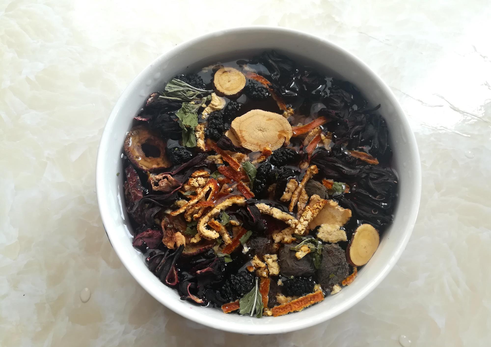 冰糖|三伏天，喝奶茶不如喝它，酸甜开胃去暑气，5元煮1锅，全家都适合