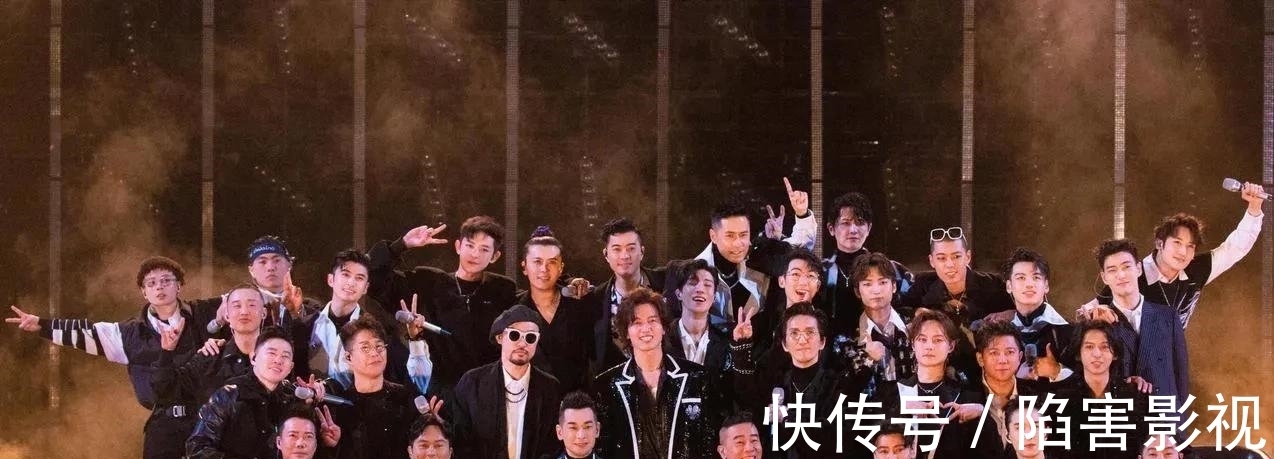 《披荆斩棘的哥哥》打破综艺僵局，成团后友谊延续，感情很好