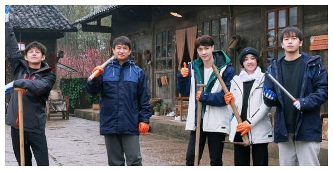 张艺兴|杨紫问黄磊 《向往》那么多嘉宾谁点的菜最苛刻 黄磊的回复显情商