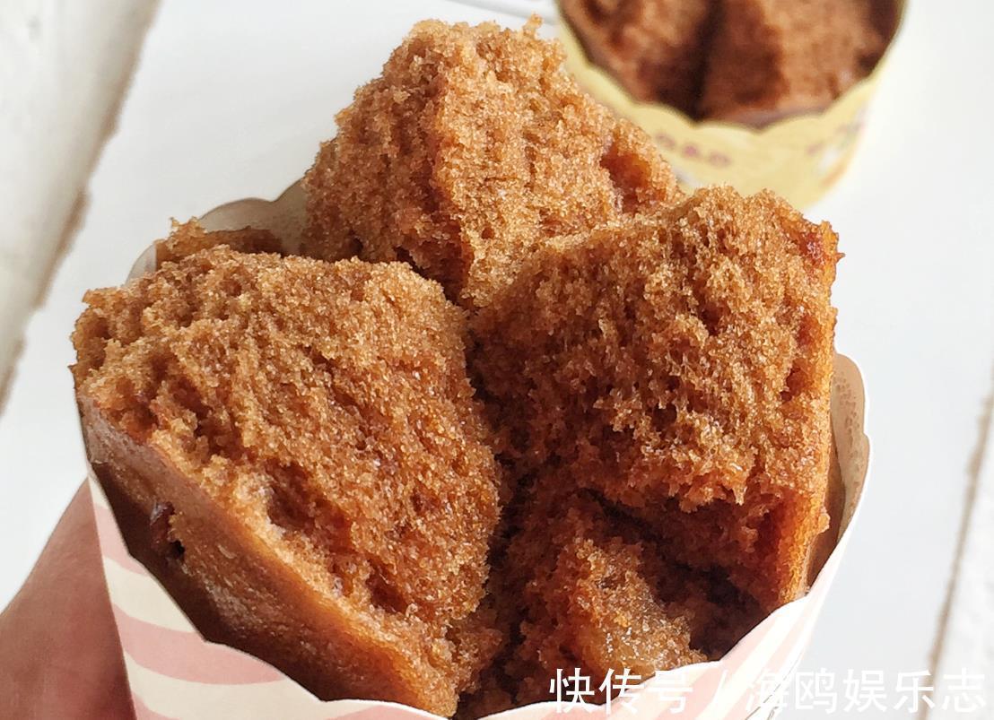 技巧|教你做红糖开花发糕,不用揉面很简单,掌握一个技巧,个个开花