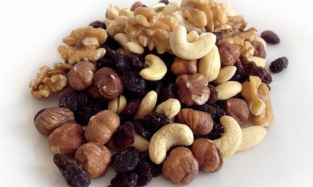 降压|葡萄干和这个泡水,胜过虫草!每天一杯,抗衰老护心脏