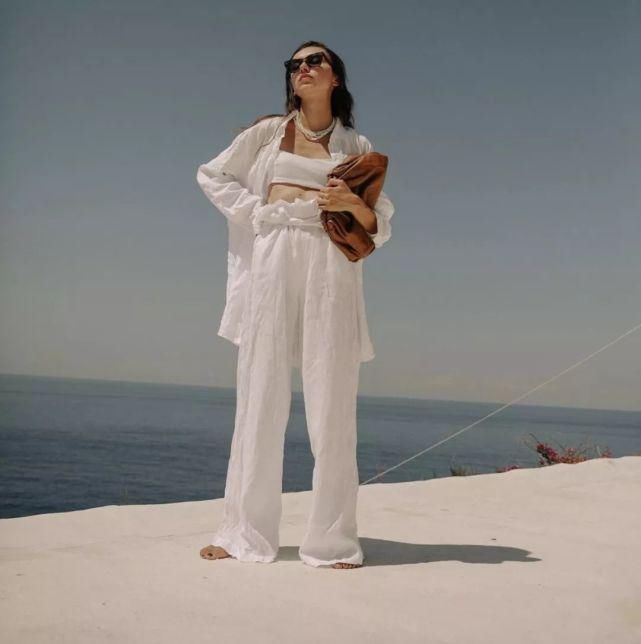 衬衫+衬衫，裙子+裙子…春天流行这样穿，火了！！