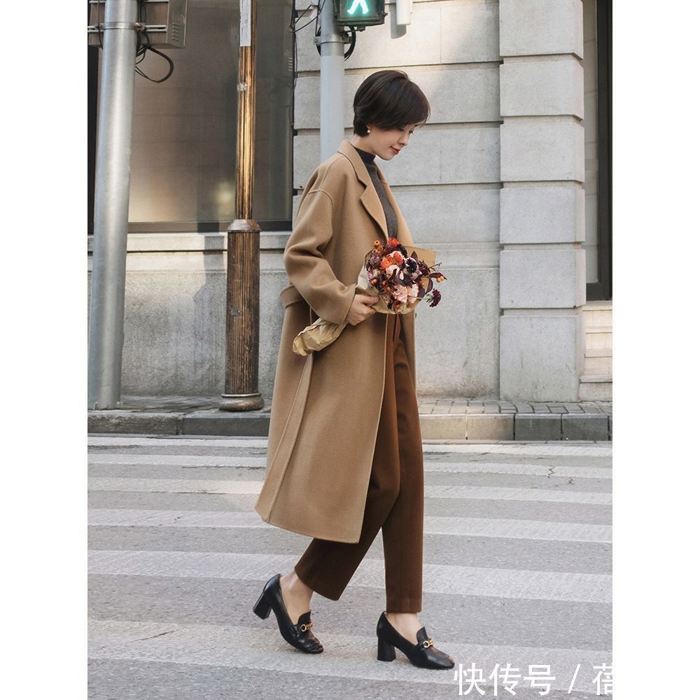 单品 秋冬还是穿“大衣”最优雅,学这4种搭配就够了,骨子里透出气质