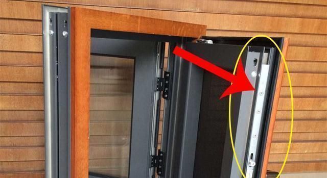 聪明人|越来越多人封阳台不用塑钢了,聪明人都用这种,耐用又好看