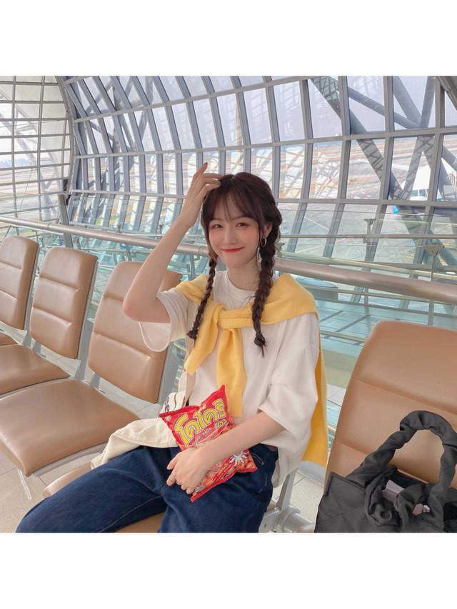 针织衫|被秋天的“阔腿裤”美到!不光很流行,搭配起来简单还很好看