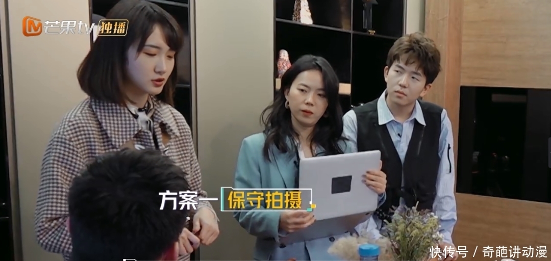 她俩吵起来了，我竟然觉得好过瘾！