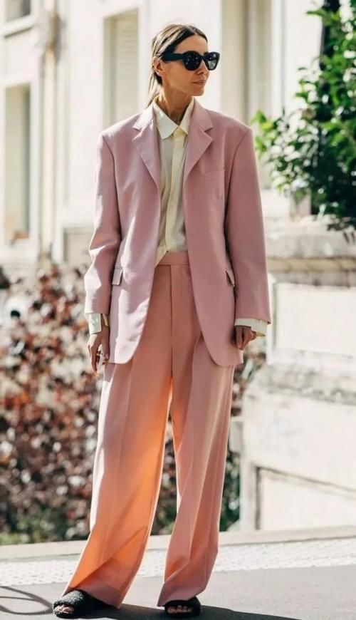 裤子不要买太多,今春流行这3款,遮肉百搭,穿多久都不会过时