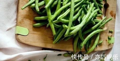 自制|爱吃米面的都注意!这几种食物暗藏“毒素”,你家餐桌上没准就有