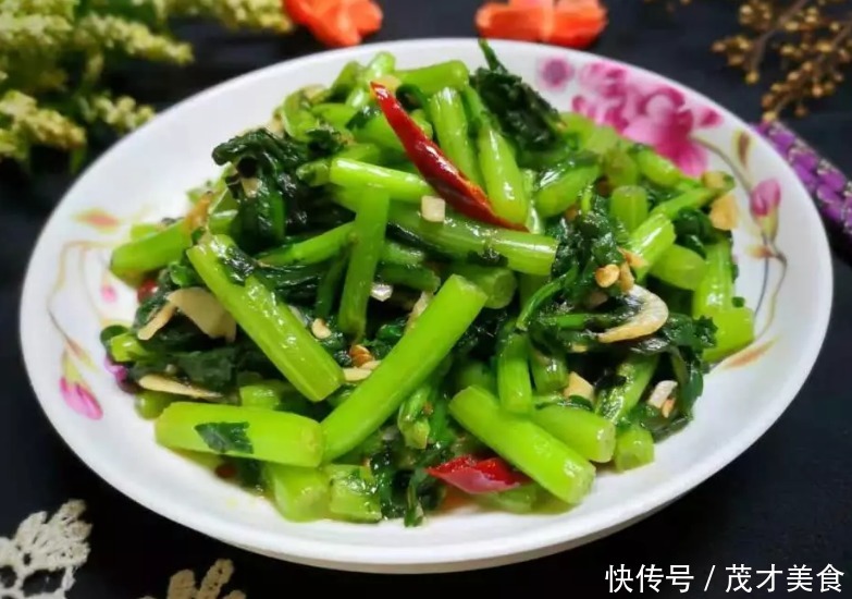 它是天然的“补钙菜”,隔三差五炒一盘,补钙质,孩子长个头