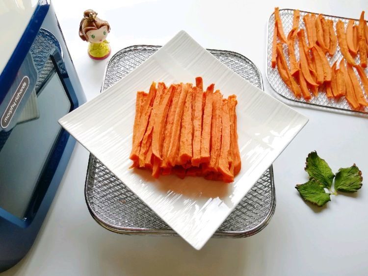 自制红薯干，软糯有嚼劲，没有添加，大人孩子都能放心吃