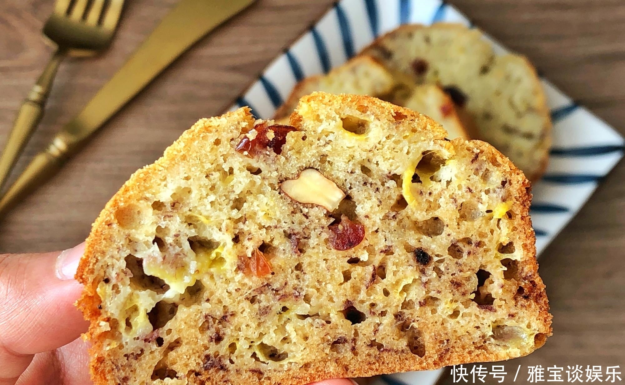 打发|教你用2根香蕉,2个鸡蛋,1碗面粉做蛋糕,免打发,新手一次成功