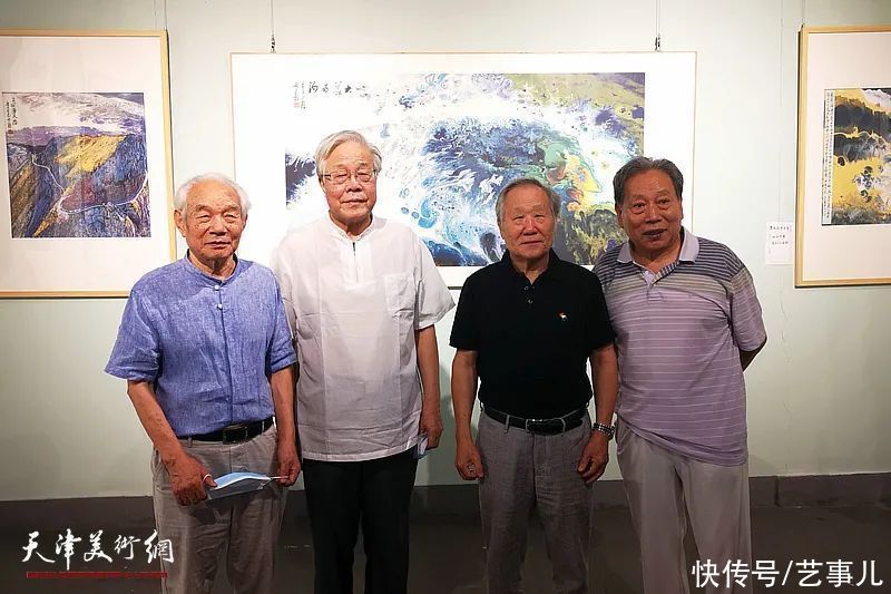 天津长城书画院|意象泼彩 随心运化——“霍然泼彩画展”在天津润松美术馆开幕