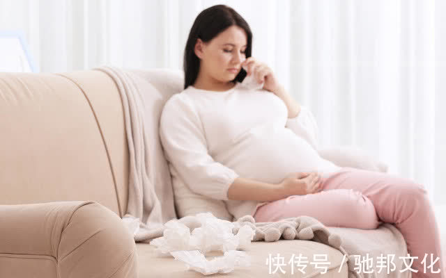 跳广场舞|46岁阿姨：跳交谊舞一年，被骗钱就算了，还怀上别人孩子，我怂了