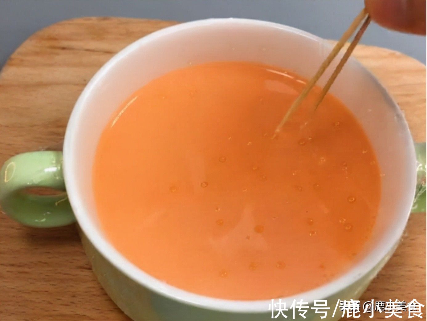 胡萝卜这样做,真的很香,宝宝能吃2大碗,秋天吃了暖身又暖胃