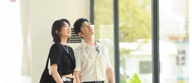 4個廚房小白的《中餐廳》，要流量不要廚藝，節(jié)目重心是否偏離？