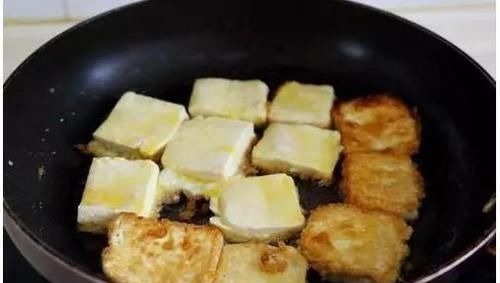 豆腐别再下锅炸，加上两个鸡蛋，吃着比肉还香，吃一次就忘不了