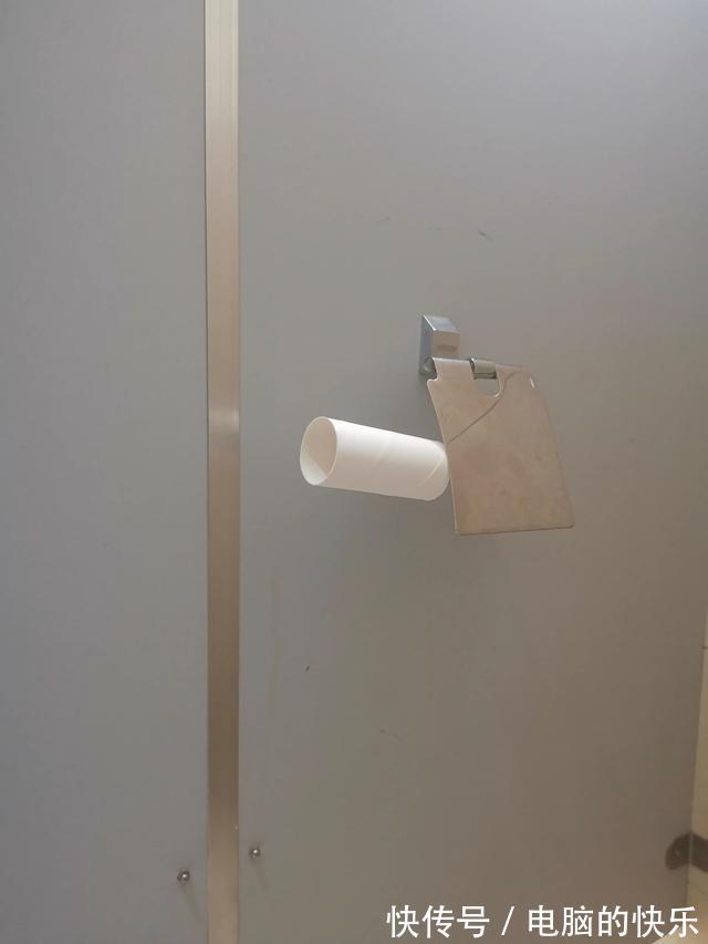 |搞笑图集：一个宿舍42个学生，网友：养猪都不敢这么养啊