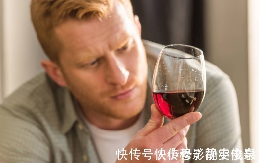 高血压|男子夏天过后就得了高血压，院士提醒：再喝这三种水你血压也升高