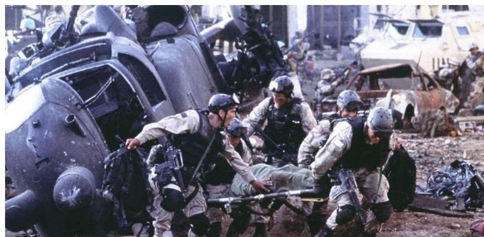 过半|美国最屈辱一战：特种部队被围歼，死伤过半，美军尸体被游街示众