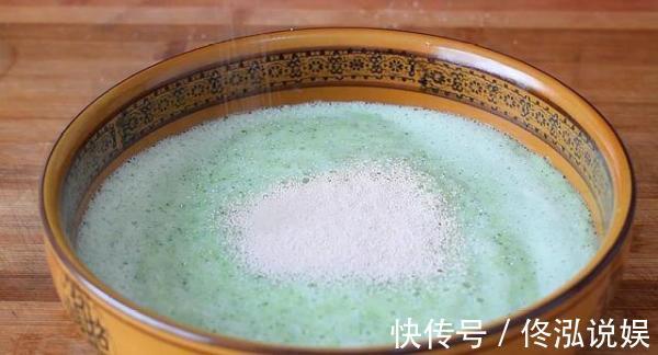 黄瓜鸡蛋饼|黄瓜最近火了,打入2个鸡蛋,不炒不凉拌,比吃肉还过瘾