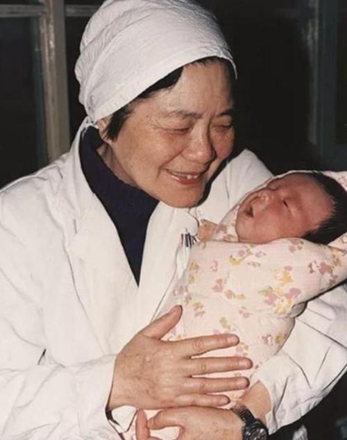 子宫|“试管婴儿”和正常孕育的宝宝有何不同？答案和大家想的大不一样