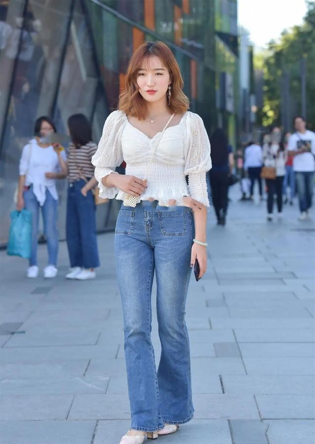 父母|美女街拍:非常有灵气的少女!一种高级的感觉,带回家绝对是父母喜欢的那种