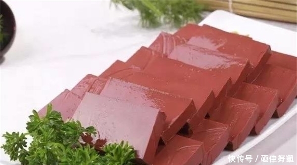 你还在买猪血吃吗?爱吃猪血的来看看,现在知道还不晚