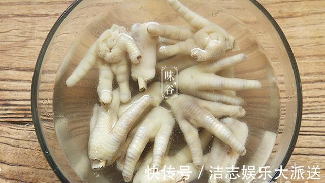 爽口|想吃泡椒凤爪不用买，一分钟教你在家动手做，美味爽口，吃得放心