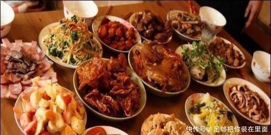 品味东北特色年味美食,体会东北热情待客风俗