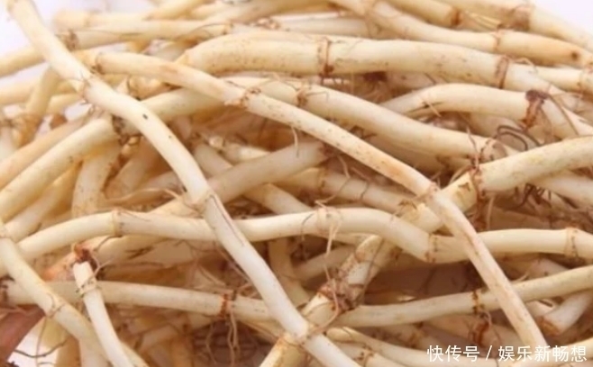 尿酸高的人注意,每天尽量多吃这4种食物,或助你排出体内多余尿酸