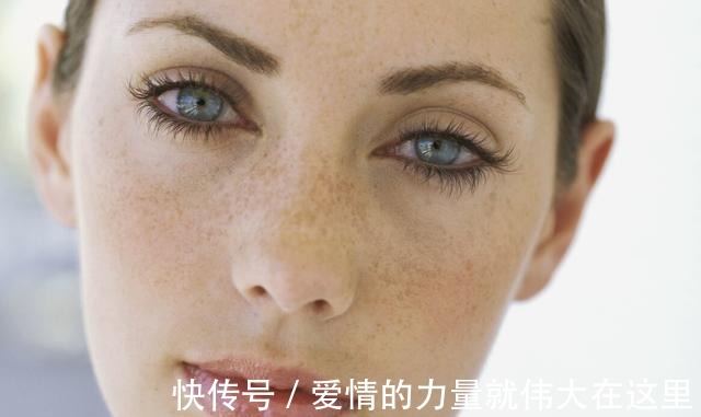 黄褐斑 去除斑点的方法有哪些粉底遮瑕霜有用,养好气血是前提!