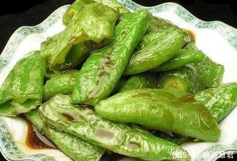 女性不想老太快,要多吃此菜,皱纹淡了,脸蛋光滑,头发乌黑发亮