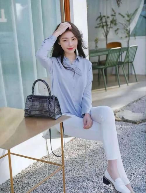 女人怎么搭配衣服漂亮气质
