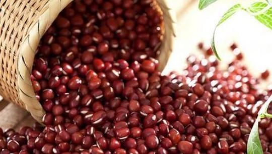 红豆配上它,大肚子没了,失眠好了女人不想满