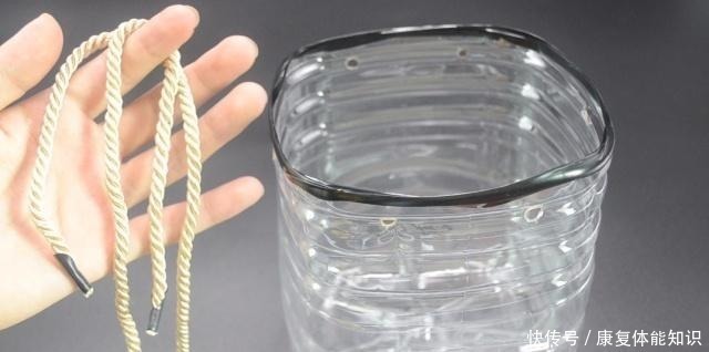 空油桶上穿2根绳子,太聪明了,解决了困扰大家的一大难题,真棒!